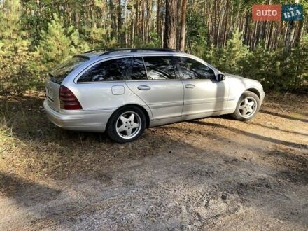 Мерседес Ц-Класс 2001 в Киеве на Automoto.ua Серый Мерседес Ц-Класс, объемом двигателя 2.6 л и пробегом 310 тыс. км за 4500 $, фото 1 на Automoto.ua