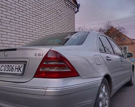 Сірий Мерседес Ц-Клас, об'ємом двигуна 2.15 л та пробігом 402 тис. км за 5100 $, фото 1 на Automoto.ua