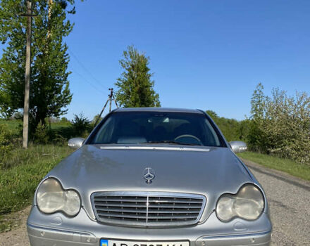 Серый Мерседес Ц-Класс, объемом двигателя 2.2 л и пробегом 420 тыс. км за 3500 $, фото 1 на Automoto.ua