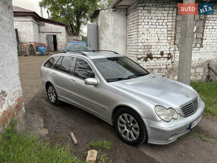 Мерседес Ц-Класс 2001 в Каменское - Днепродзержинск на Automoto.ua Серый Мерседес Ц-Класс, объемом двигателя 2.69 л и пробегом 414 тыс. км за 4500 $, фото 1 на Automoto.ua