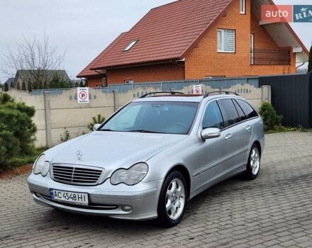 Сірий Мерседес Ц-Клас, об'ємом двигуна 2.15 л та пробігом 356 тис. км за 3550 $, фото 1 на Automoto.ua