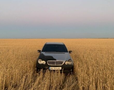 Сірий Мерседес Ц-Клас, об'ємом двигуна 2.1 л та пробігом 424 тис. км за 4500 $, фото 1 на Automoto.ua