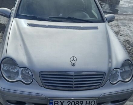 Серый Мерседес Ц-Класс, объемом двигателя 2.7 л и пробегом 333 тыс. км за 4800 $, фото 1 на Automoto.ua