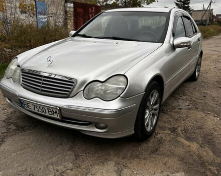 Сірий Мерседес Ц-Клас, об'ємом двигуна 2 л та пробігом 343 тис. км за 4700 $, фото 1 на Automoto.ua