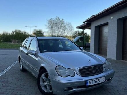 Мерседес Ц-Клас 2001 у Івано-Франківську на Automoto.ua Сірий Мерседес Ц-Клас, об'ємом двигуна 2 л та пробігом 350 тис. км за 2700 $, фото 1 на Automoto.ua
