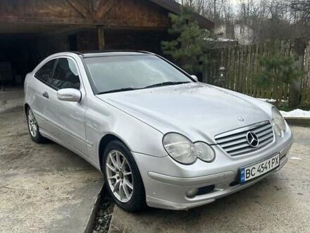 Сірий Мерседес Ц-Клас, об'ємом двигуна 2.2 л та пробігом 340 тис. км за 5300 $, фото 1 на Automoto.ua