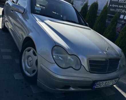 Серый Мерседес Ц-Класс, объемом двигателя 1.8 л и пробегом 250 тыс. км за 5000 $, фото 1 на Automoto.ua