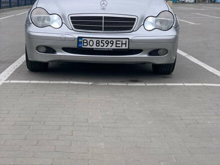 Мерседес Ц-Клас 2002 у Бурштыне на Automoto.ua Сірий Мерседес Ц-Клас, об'ємом двигуна 1.8 л та пробігом 208 тис. км за 4000 $, фото 1 на Automoto.ua