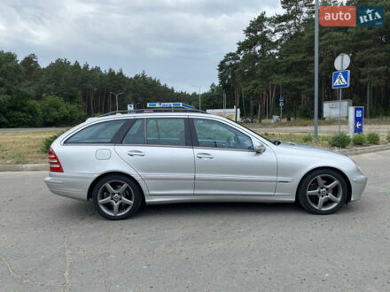 Мерседес Ц-Класс 2002 в Сумах на Automoto.ua Серый Мерседес Ц-Класс, объемом двигателя 2.69 л и пробегом 519 тыс. км за 6000 $, фото 1 на Automoto.ua