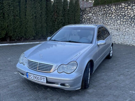 Серый Мерседес Ц-Класс, объемом двигателя 2.69 л и пробегом 300 тыс. км за 4900 $, фото 1 на Automoto.ua