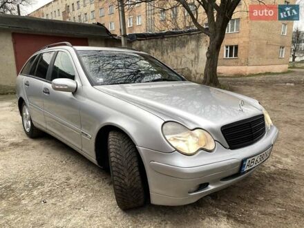 Мерседес Ц-Класс 2002 в Могилев-Подольском на Automoto.ua Серый Мерседес Ц-Класс, объемом двигателя 2.2 л и пробегом 331 тыс. км за 5900 $, фото 1 на Automoto.ua