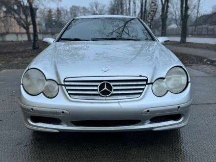 Мерседес Ц-Класс 2002 в Луцке на Automoto.ua Серый Мерседес Ц-Класс, объемом двигателя 2.2 л и пробегом 369 тыс. км за 3200 $, фото 1 на Automoto.ua