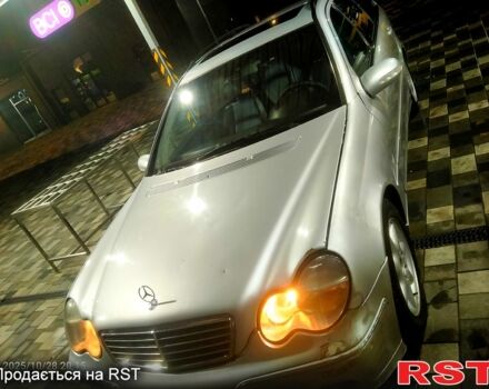 Мерседес Ц-Класс 2002 в Полтаве на Automoto.ua Серый Мерседес Ц-Класс, объемом двигателя 2.7 л и пробегом 300 тыс. км за 4990 $, фото 1 на Automoto.ua