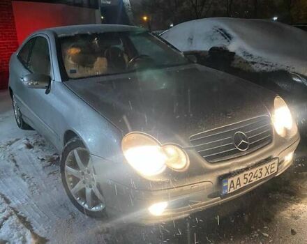 Серый Мерседес Ц-Класс, объемом двигателя 2.15 л и пробегом 235 тыс. км за 4600 $, фото 1 на Automoto.ua