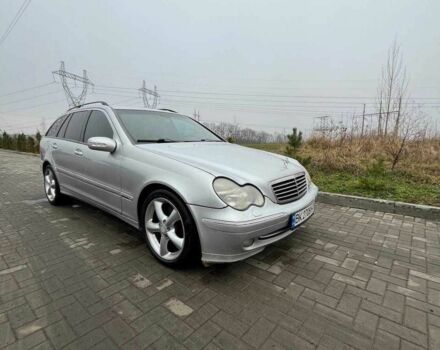 Серый Мерседес Ц-Класс, объемом двигателя 2.7 л и пробегом 360 тыс. км за 3000 $, фото 1 на Automoto.ua
