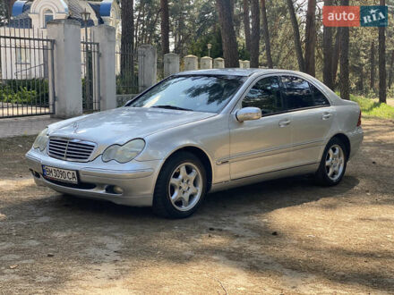 Сірий Мерседес Ц-Клас, об'ємом двигуна 1.8 л та пробігом 262 тис. км за 4650 $, фото 1 на Automoto.ua