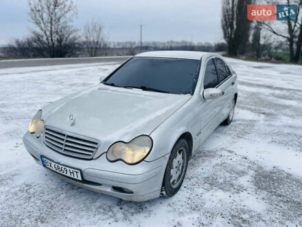 Сірий Мерседес Ц-Клас, об'ємом двигуна 2.15 л та пробігом 425 тис. км за 2800 $, фото 1 на Automoto.ua