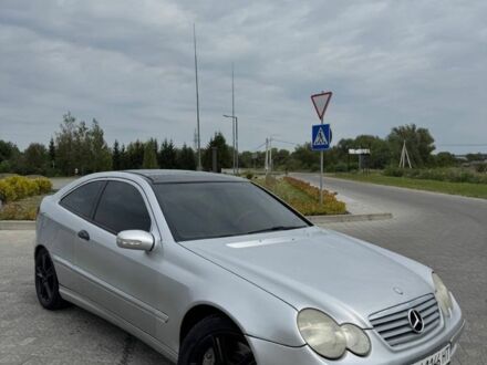 Мерседес Ц-Класс 2002 в Сокале на Automoto.ua Серый Мерседес Ц-Класс, объемом двигателя 2 л и пробегом 300 тыс. км за 3000 $, фото 1 на Automoto.ua