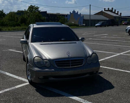 Серый Мерседес Ц-Класс, объемом двигателя 2.15 л и пробегом 338 тыс. км за 5500 $, фото 1 на Automoto.ua