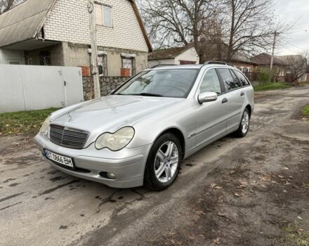Серый Мерседес Ц-Класс, объемом двигателя 2.7 л и пробегом 220 тыс. км за 4750 $, фото 1 на Automoto.ua
