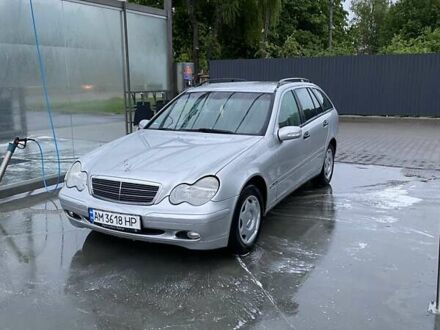 Сірий Мерседес Ц-Клас, об'ємом двигуна 1.8 л та пробігом 260 тис. км за 4600 $, фото 1 на Automoto.ua