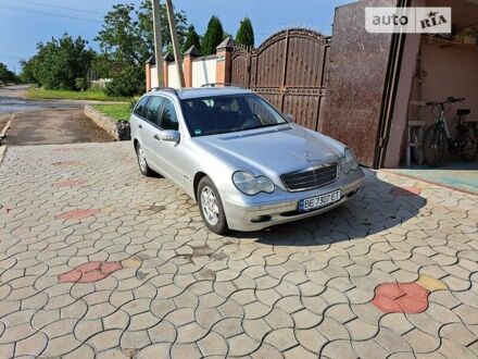 Мерседес Ц-Класс 2003 в Вознесенске на Automoto.ua Серый Мерседес Ц-Класс, объемом двигателя 1.8 л и пробегом 275 тыс. км за 6000 $, фото 1 на Automoto.ua