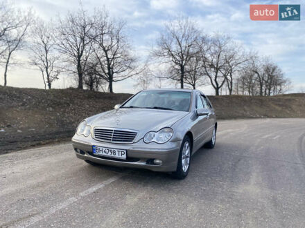 Мерседес Ц-Клас 2003 у Болграде на Automoto.ua Сірий Мерседес Ц-Клас, об'ємом двигуна 2.15 л та пробігом 350 тис. км за 5700 $, фото 1 на Automoto.ua