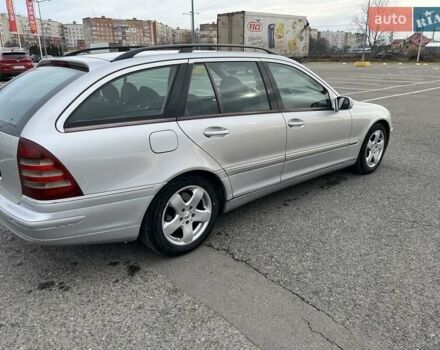 Сірий Мерседес Ц-Клас, об'ємом двигуна 2.1 л та пробігом 400 тис. км за 4900 $, фото 1 на Automoto.ua