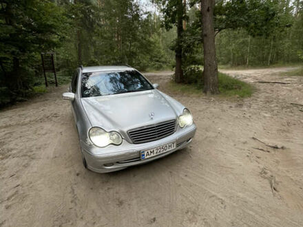 Серый Мерседес Ц-Класс, объемом двигателя 2.69 л и пробегом 470 тыс. км за 3700 $, фото 1 на Automoto.ua