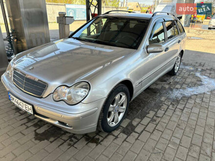 Мерседес Ц-Клас 2003 у Сумах на Automoto.ua Сірий Мерседес Ц-Клас, об'ємом двигуна 2.2 л та пробігом 360 тис. км за 6900 $, фото 1 на Automoto.ua