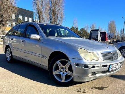 Серый Мерседес Ц-Класс, объемом двигателя 2.1 л и пробегом 325 тыс. км за 3500 $, фото 1 на Automoto.ua