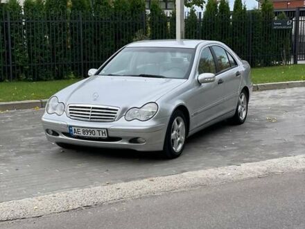 Серый Мерседес Ц-Класс, объемом двигателя 1.8 л и пробегом 239 тыс. км за 5800 $, фото 1 на Automoto.ua