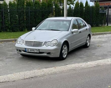 Мерседес Ц-Клас 2003 у Миколаєві на Automoto.ua Сірий Мерседес Ц-Клас, об'ємом двигуна 1.8 л та пробігом 239 тис. км за 5800 $, фото 1 на Automoto.ua