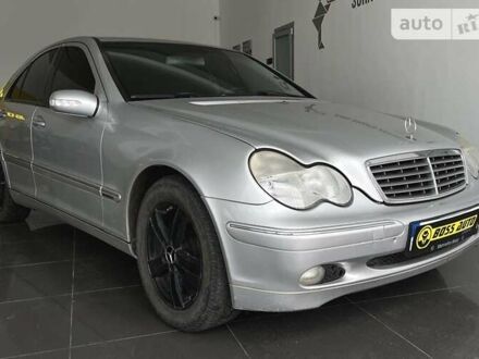 Мерседес Ц-Класс 2003 в Червонограде на Automoto.ua Серый Мерседес Ц-Класс, объемом двигателя 2.15 л и пробегом 357 тыс. км за 5000 $, фото 1 на Automoto.ua