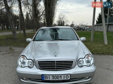Серый Мерседес Ц-Класс, объемом двигателя 1.8 л и пробегом 140 тыс. км за 6300 $, фото 1 на Automoto.ua