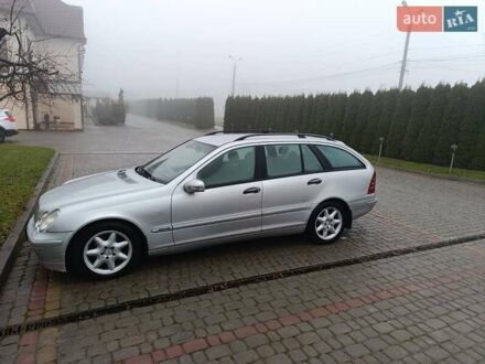 Сірий Мерседес Ц-Клас, об'ємом двигуна 2.15 л та пробігом 504 тис. км за 4850 $, фото 1 на Automoto.ua