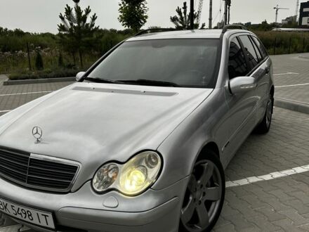 Мерседес Ц-Клас 2004 у Рівному на Automoto.ua Сірий Мерседес Ц-Клас, об'ємом двигуна 2.1 л та пробігом 350 тис. км за 4150 $, фото 1 на Automoto.ua