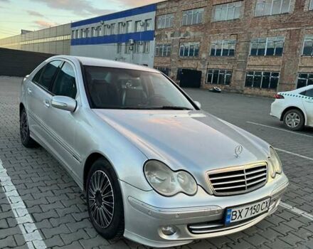 Серый Мерседес Ц-Класс, объемом двигателя 1.8 л и пробегом 325 тыс. км за 5200 $, фото 1 на Automoto.ua