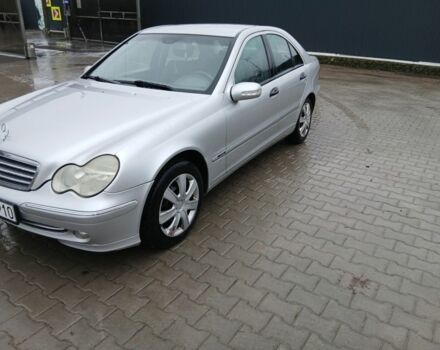 Серый Мерседес Ц-Класс, объемом двигателя 0 л и пробегом 180 тыс. км за 2600 $, фото 1 на Automoto.ua