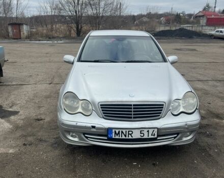 Сірий Мерседес Ц-Клас, об'ємом двигуна 0 л та пробігом 435 тис. км за 3000 $, фото 1 на Automoto.ua