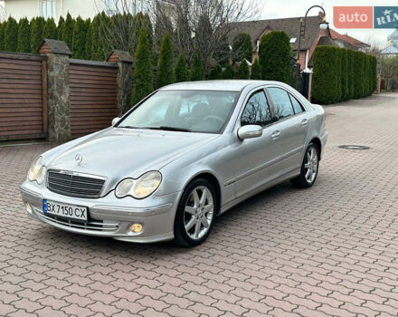 Сірий Мерседес Ц-Клас, об'ємом двигуна 1.8 л та пробігом 326 тис. км за 4200 $, фото 1 на Automoto.ua