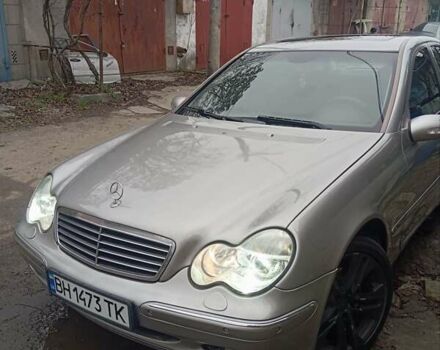 Сірий Мерседес Ц-Клас, об'ємом двигуна 1.8 л та пробігом 245 тис. км за 5200 $, фото 1 на Automoto.ua