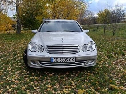 Серый Мерседес Ц-Класс, объемом двигателя 2.2 л и пробегом 340 тыс. км за 5600 $, фото 1 на Automoto.ua