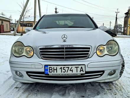 Сірий Мерседес Ц-Клас, об'ємом двигуна 1.8 л та пробігом 290 тис. км за 6000 $, фото 1 на Automoto.ua
