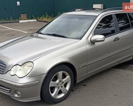 Сірий Мерседес Ц-Клас, об'ємом двигуна 2.15 л та пробігом 344 тис. км за 5650 $, фото 1 на Automoto.ua