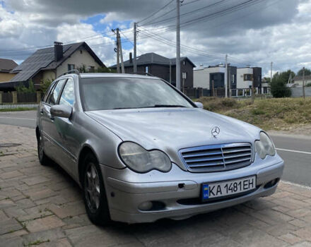 Сірий Мерседес Ц-Клас, об'ємом двигуна 2.2 л та пробігом 448 тис. км за 3700 $, фото 1 на Automoto.ua