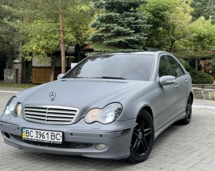 Сірий Мерседес Ц-Клас, об'ємом двигуна 1.8 л та пробігом 240 тис. км за 5499 $, фото 1 на Automoto.ua