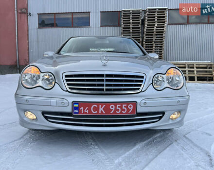 Сірий Мерседес Ц-Клас, об'ємом двигуна 1.8 л та пробігом 162 тис. км за 6850 $, фото 1 на Automoto.ua