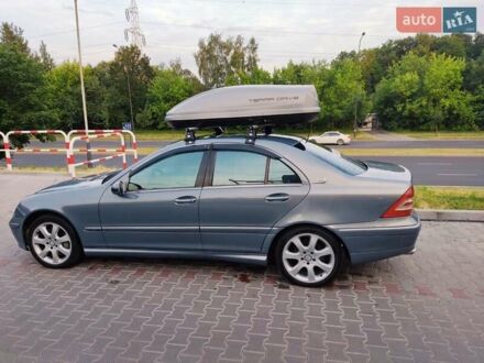 Мерседес Ц-Класс 2005 в Хмельницком на Automoto.ua Серый Мерседес Ц-Класс, объемом двигателя 1.8 л и пробегом 344 тыс. км за 9500 $, фото 1 на Automoto.ua