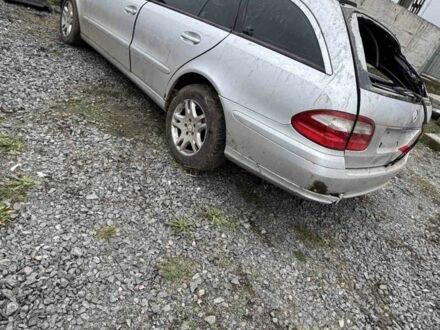 Сірий Мерседес Ц-Клас, об'ємом двигуна 2.2 л та пробігом 300 тис. км за 2500 $, фото 1 на Automoto.ua